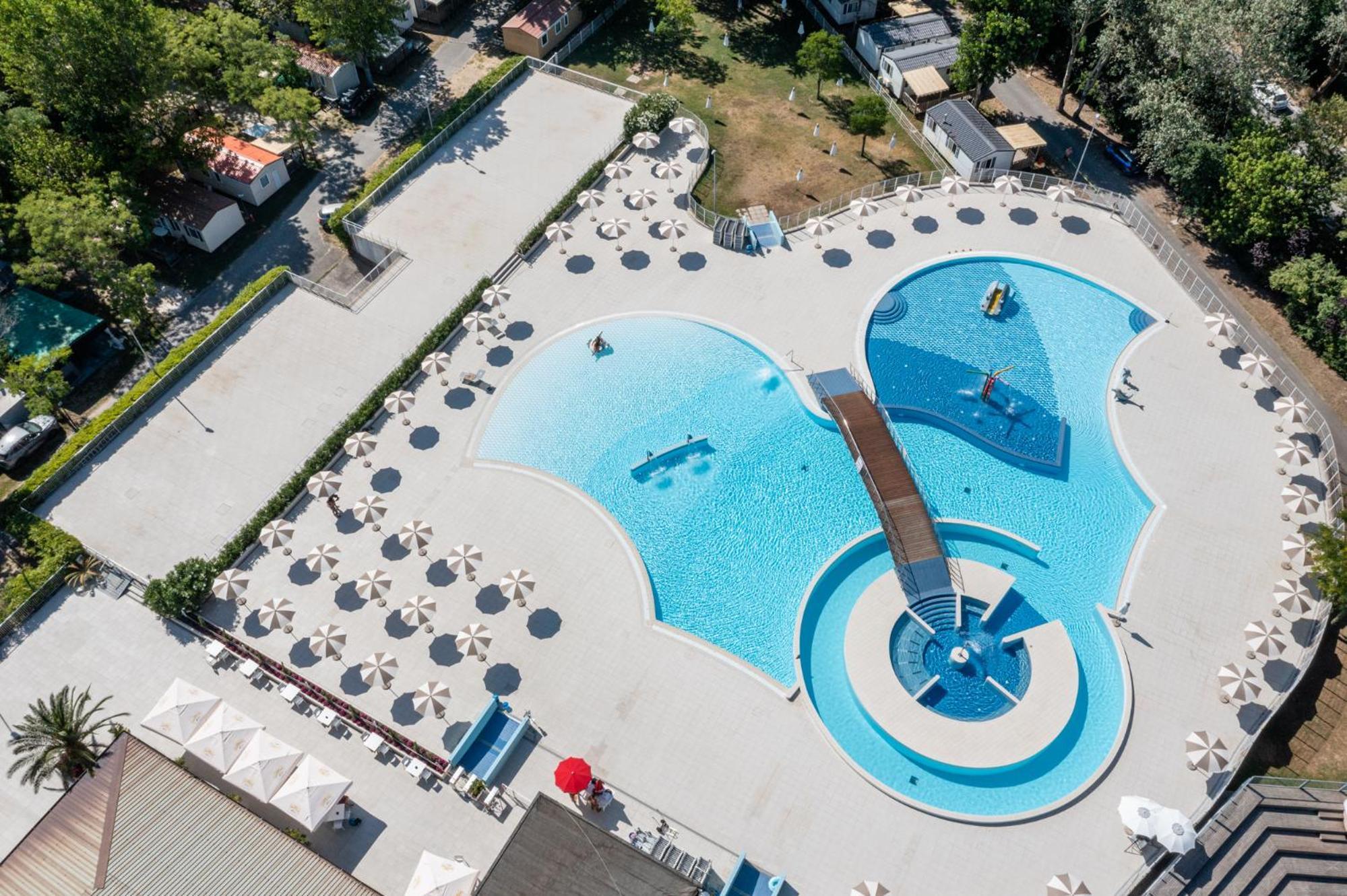 Club Del Sole Adriano Family Collection Hotel Punta Marina Bagian luar foto