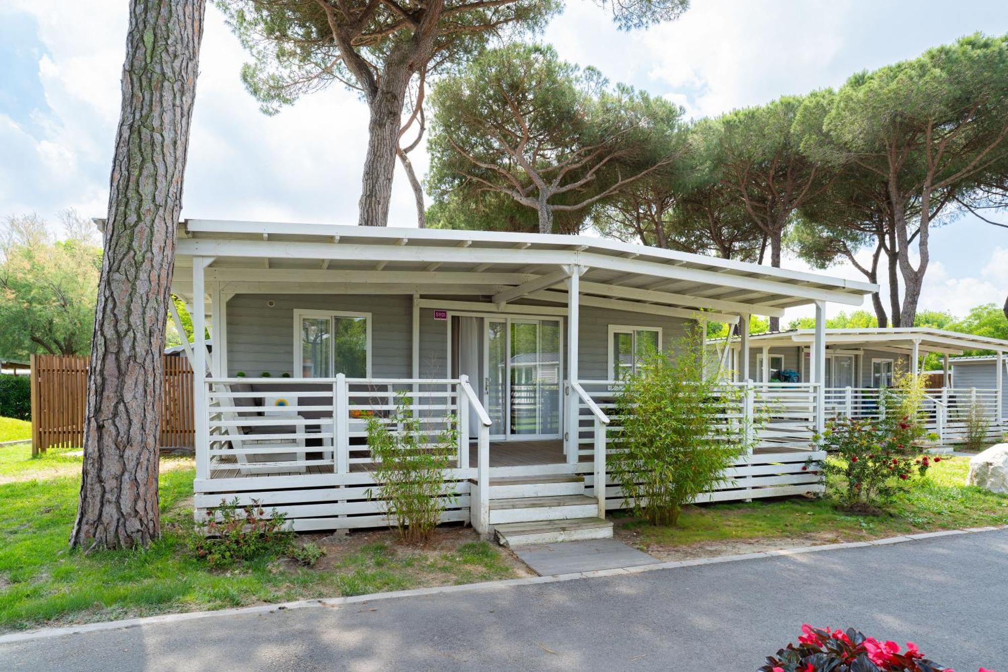 Club Del Sole Adriano Family Collection Hotel Punta Marina Bagian luar foto
